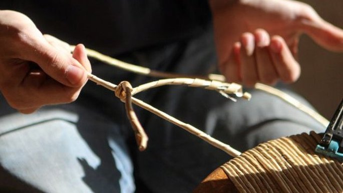 N&icirc;mes : Guillaume Delor, un des derniers rempailleurs