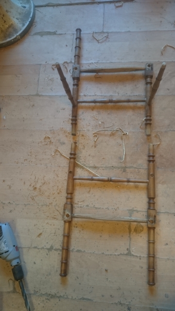 reparation-fauteuil-chaise-nimes.jpg13