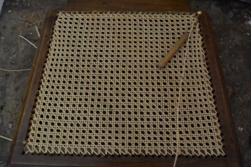 cannage-a-lancienne-chaise-nimes.jpg1