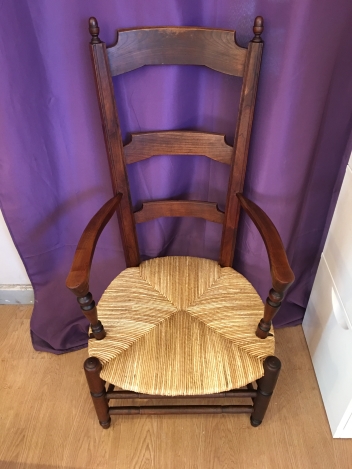 rempaillage-de-fauteuil-nimes-chaise.jpg1