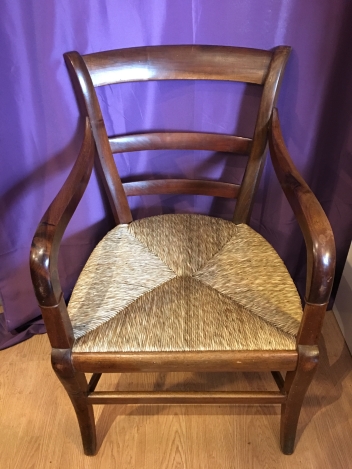 rempaillage-de-fauteuil-nimes.jpg1