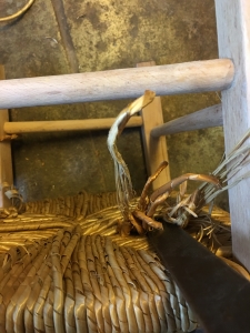 rempaillage-de-chaise-a-nimes.jpg6