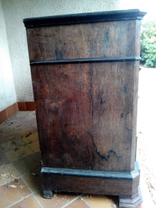 restauration-meubles-ancien-nimes.jpg